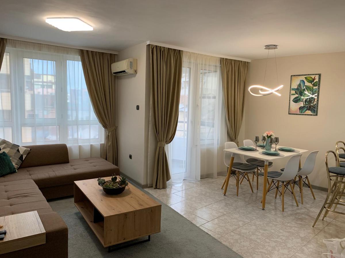 Unbeatable Location: New & Comfy Apartment 瓦爾納 外观 照片