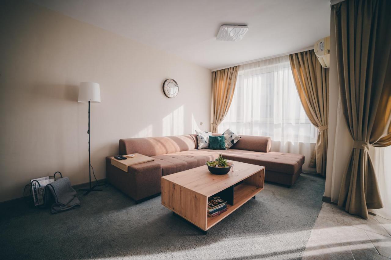 Unbeatable Location: New & Comfy Apartment 瓦爾納 外观 照片