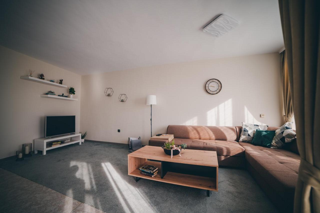 Unbeatable Location: New & Comfy Apartment 瓦爾納 外观 照片