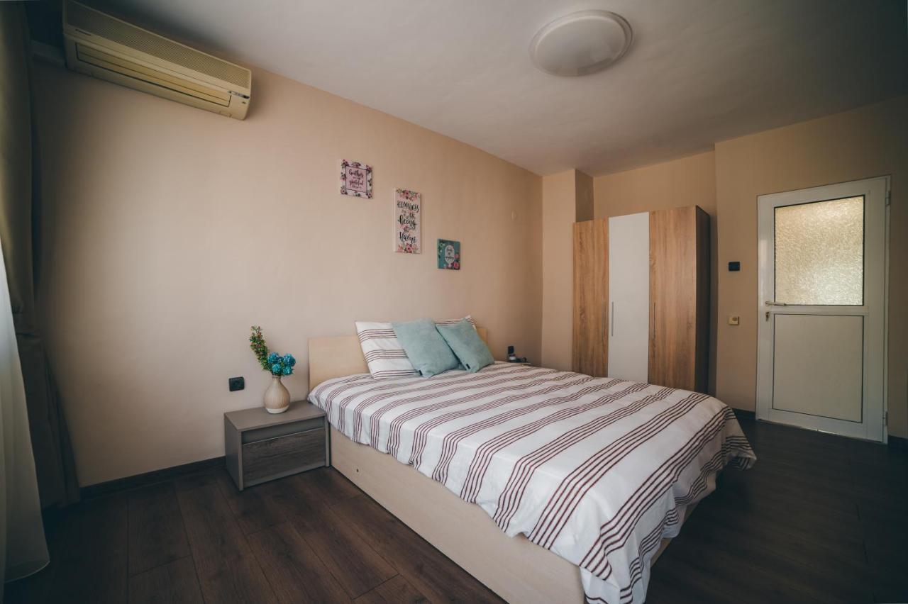 Unbeatable Location: New & Comfy Apartment 瓦爾納 外观 照片
